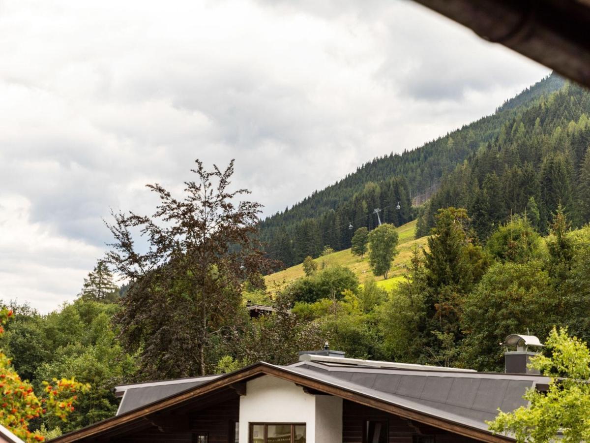 Cozy Apartment in Saalbach Hinterglemm near Ski Area Buitenkant foto